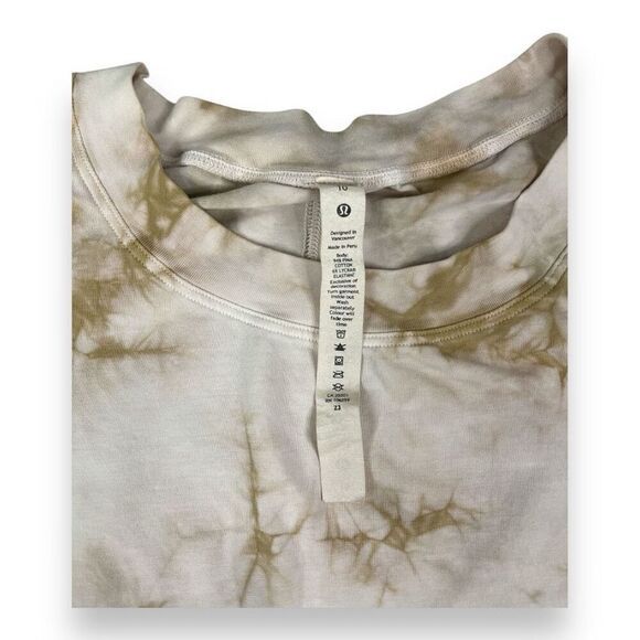 Lululemon All Yours Cut Out Short Sleeve Tie Dye Marbled Top 10 - Picture 6 of 6